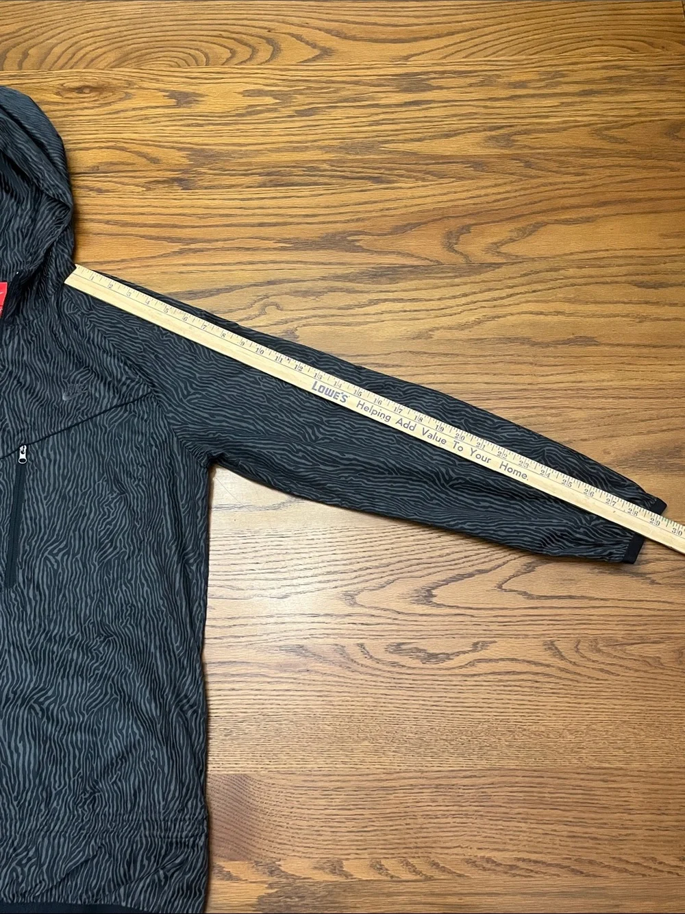 Nike Women’s Black with Gray Patterned Hooded Windbreaker Jacket